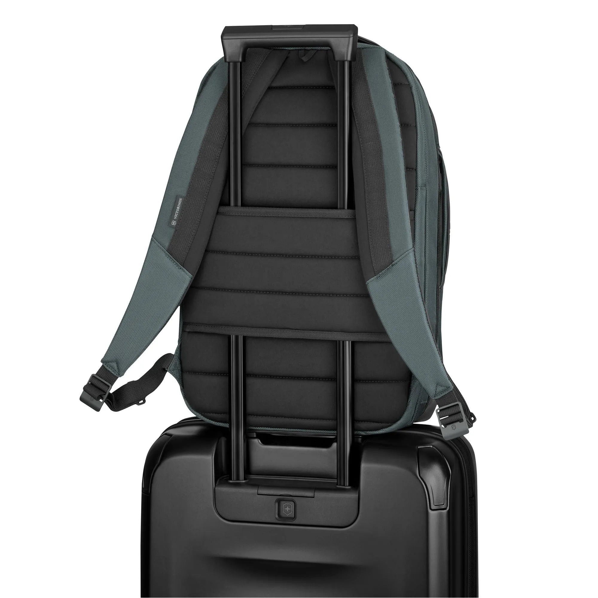 buy-altmont-professional-deluxe-travel-laptop-backpack-653292-lebanon