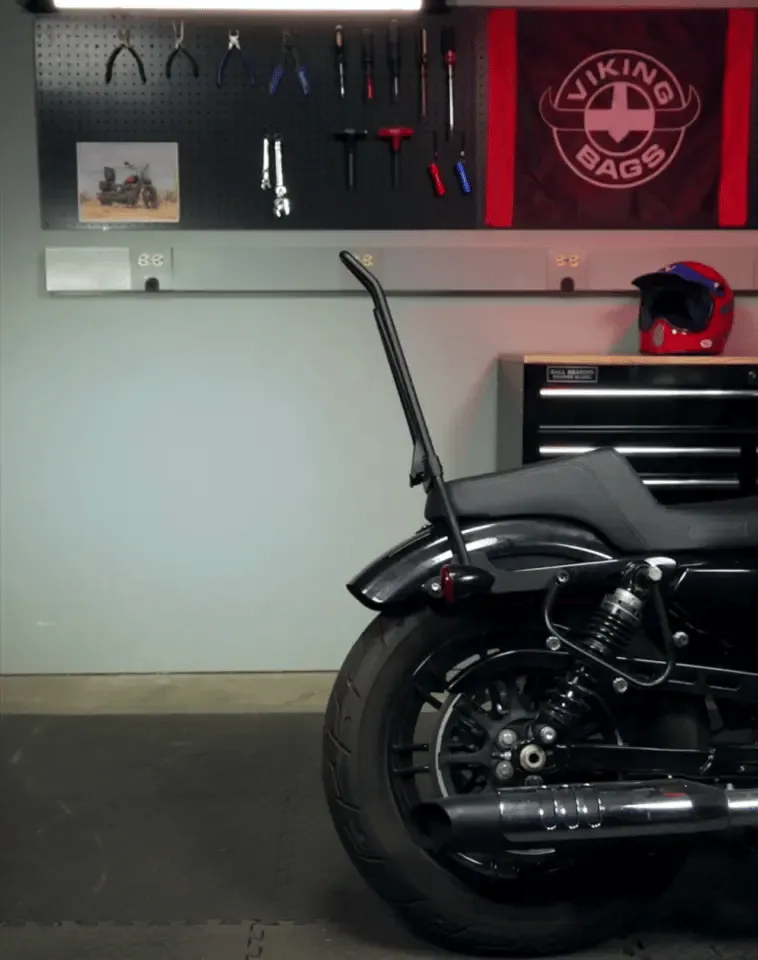 Iron Born Blade 25" Indian Chief Bobber Dark Horse (2022 ) Sissy Bar with Foldable Luggage Rack Matte Black
