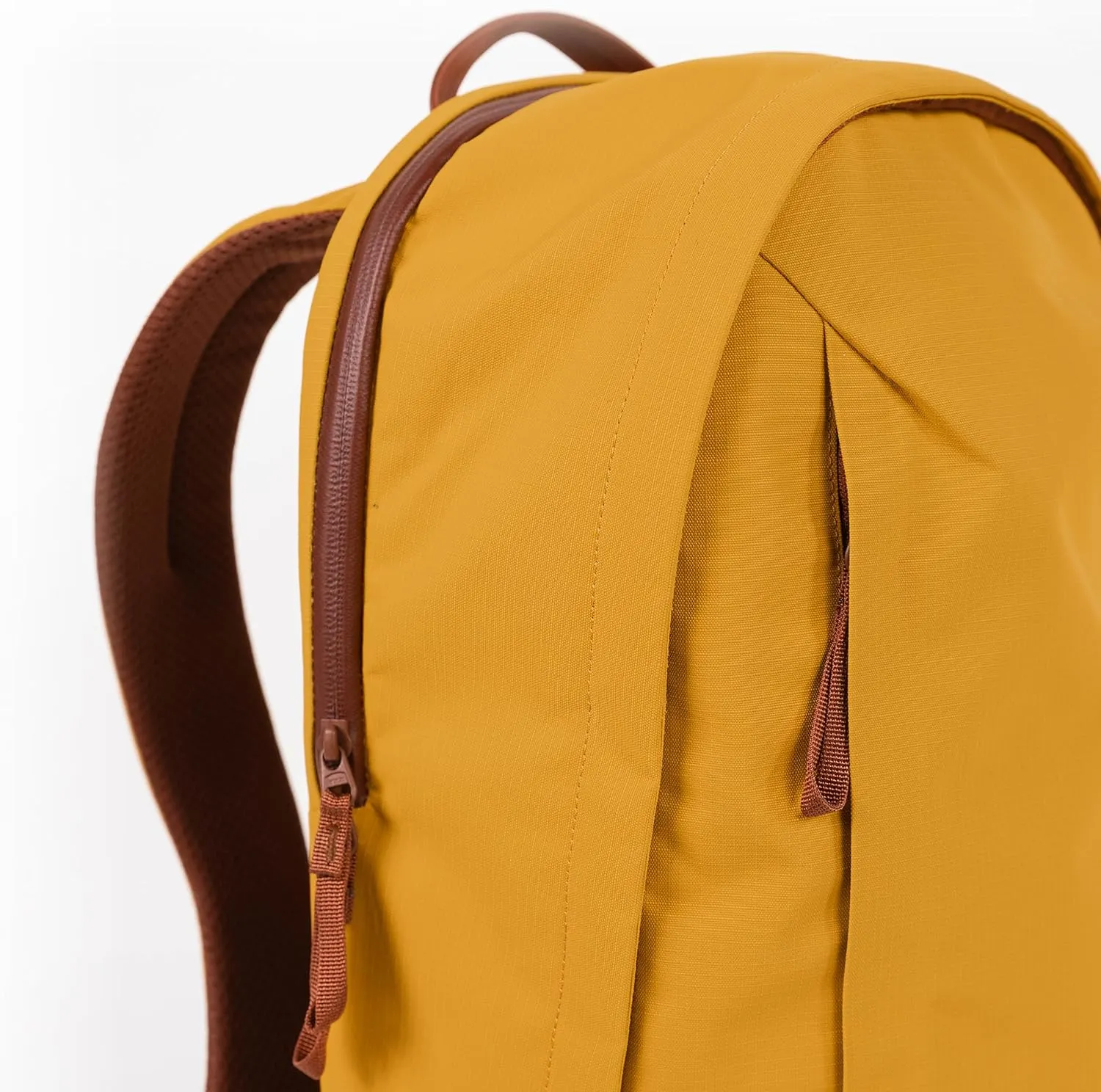 Moment Everything Backpack – 17L or 21L Weatherproof Everyday Camera & Laptop Bag [Gen 2, Workwear, 17L]