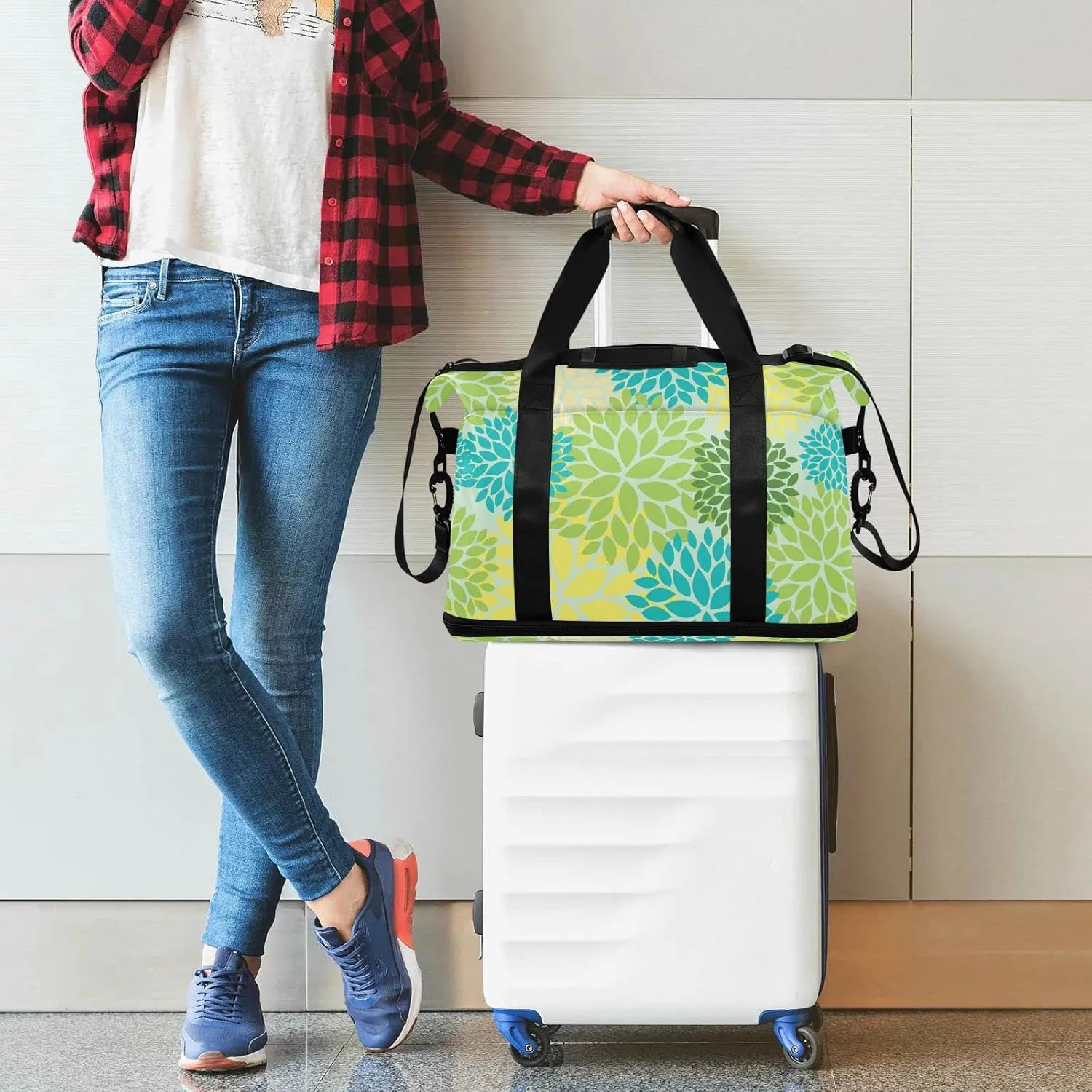 Seamless Floral Flowers with Green, Blue, Yellow and Cream Colors Foldable Travel Bag, Camping Luggage bag, Portable Gym Bag, Sports Bag, Toiletry Bag with Handles Adjustable Shoulder Strap