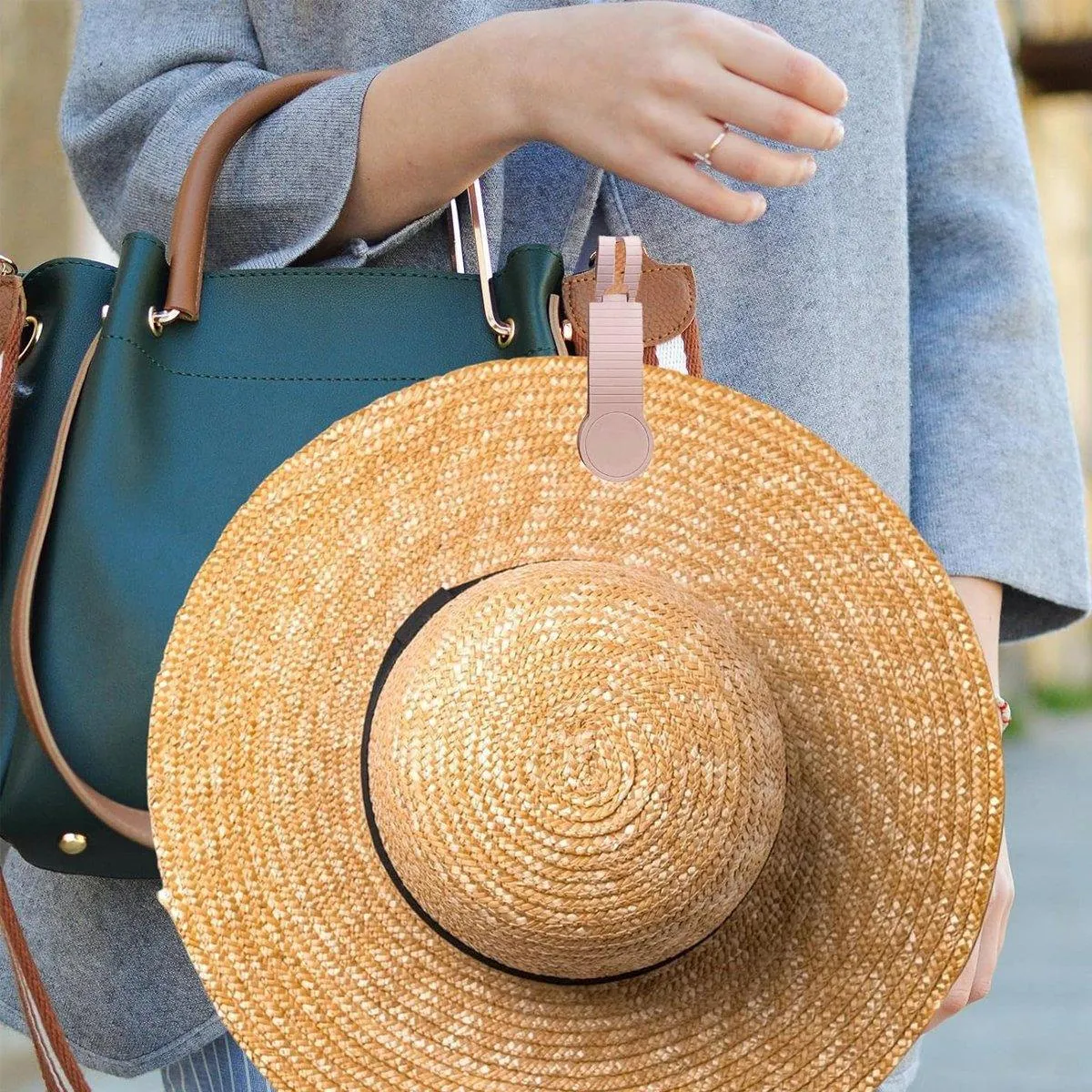 Silicone Magnetic Clothing Clip Travel Sun Hat Backpack Handbag Storage Magnet