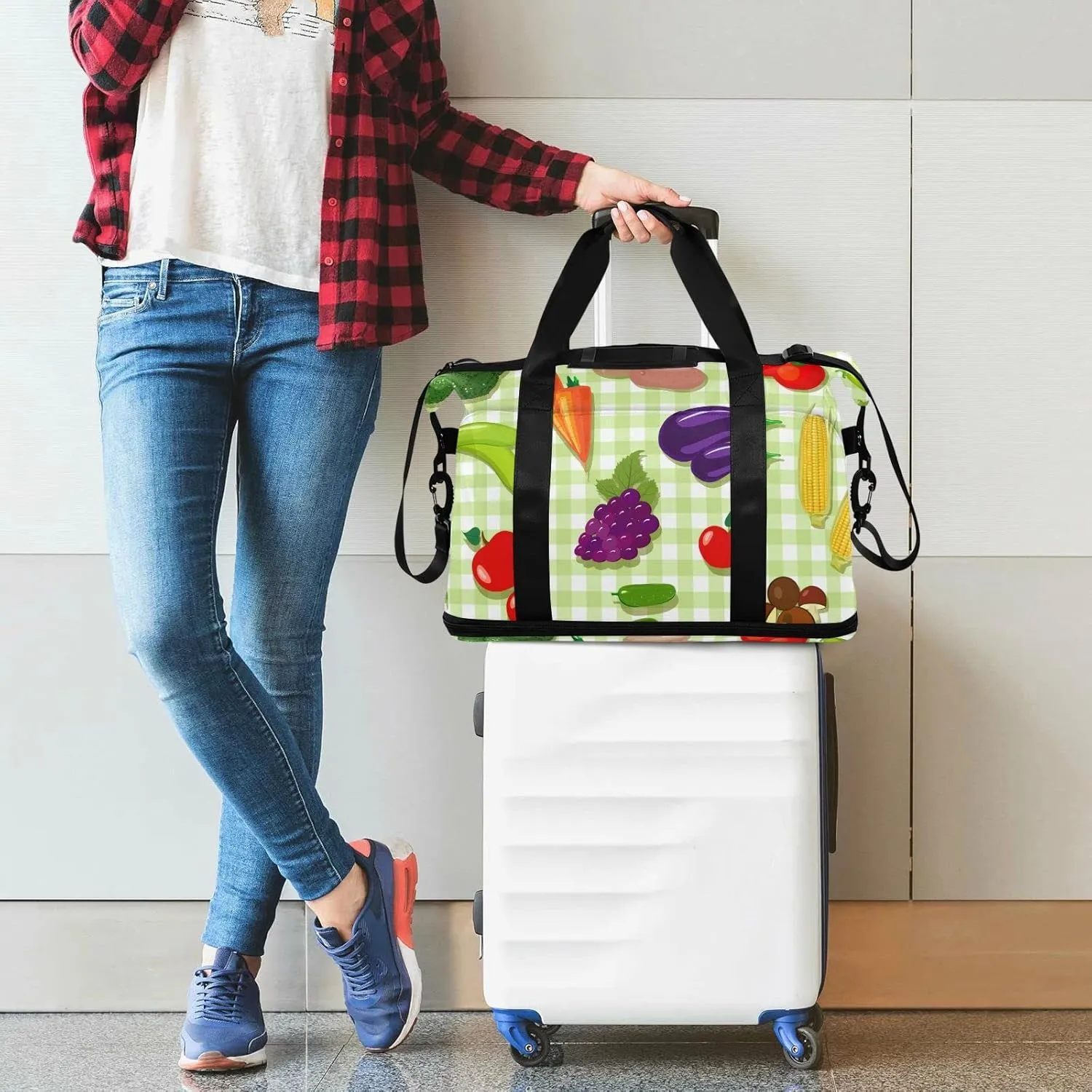 Vegetable Seamless Texture on Green Plaid Checker Foldable Travel Bag, Camping Luggage bag, Portable Gym Bag, Sports Bag, Toiletry Bag with Handles Adjustable Shoulder Strap